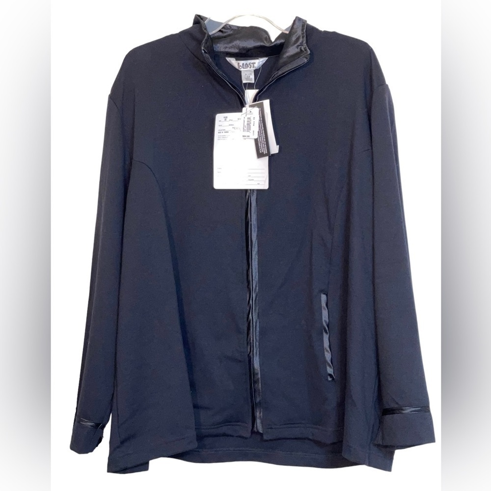 NWT- Blast North Coast Industries plus size knit jacket. Size 3X new old stock